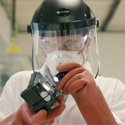 Sodium ceramic electrolyte battery